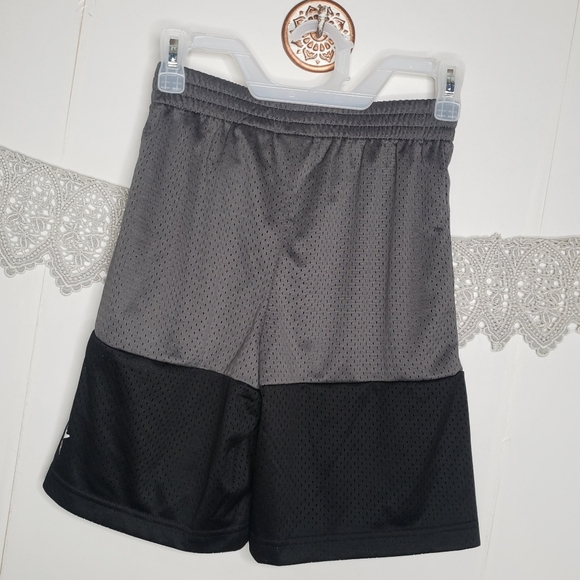 Nike Jordan boy's mesh basketball shorts medium NWT - Picture 5 of 5